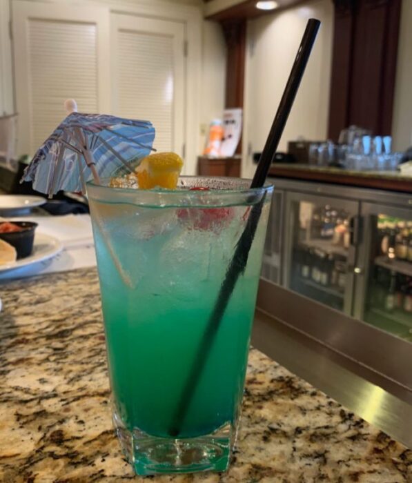 the Emerald Grande drink at Grande Vista Bar and Grill