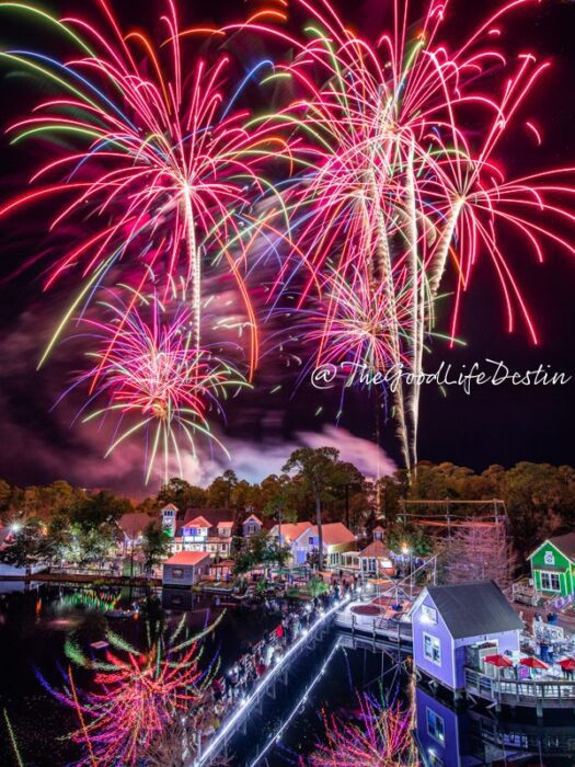 New Year's Eve Fireworks in Destin 2022 Guide The Good Life Destin