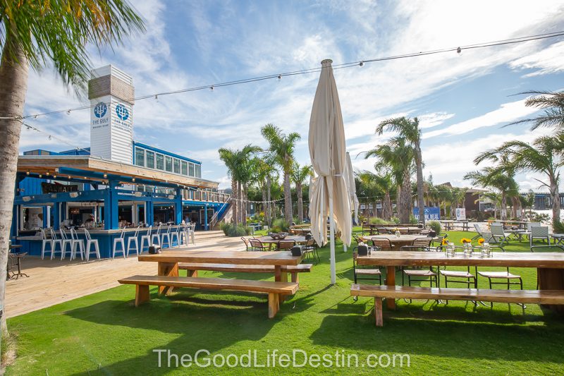 outdoor tables at the Gulf Seafood Restaurant on Okaloosa Island