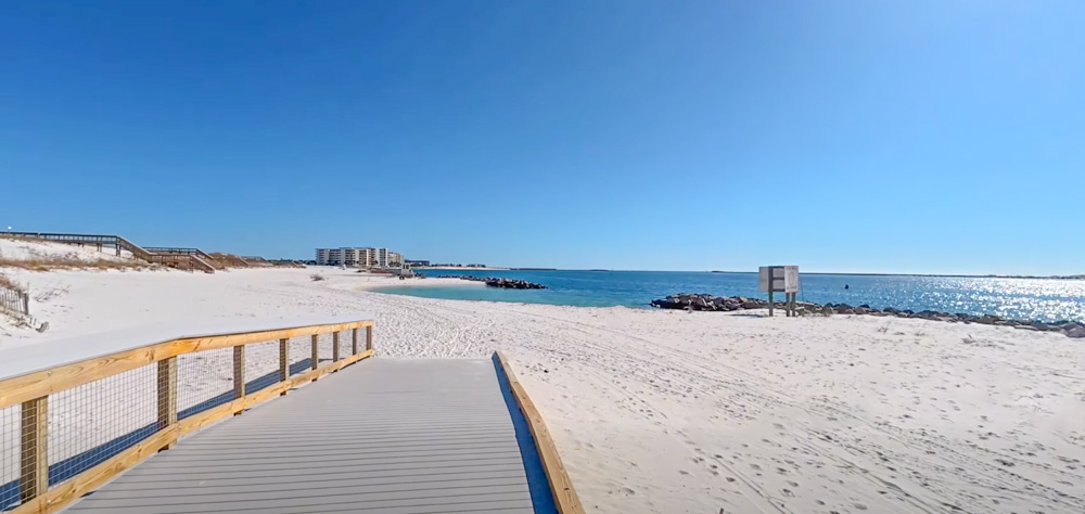 Boardwalk on Norriego Point leading to the white sandy beaches