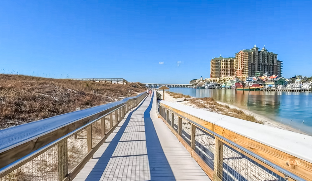Walking path at Norriego Point in Destin