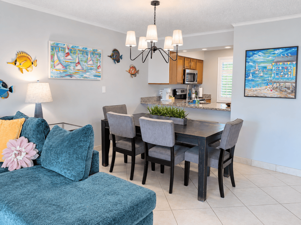 Dining room at Destin vacation rental